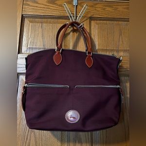 Like new beauty purse